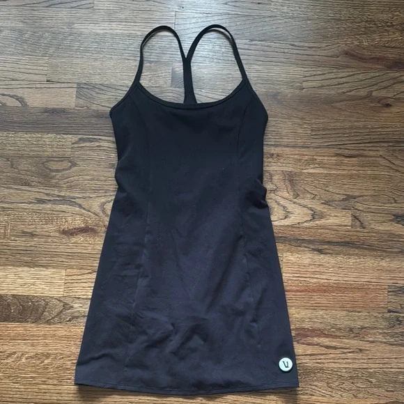 Vuori One Hot Black Athletic Tennis Dress - Picture 2 of 4